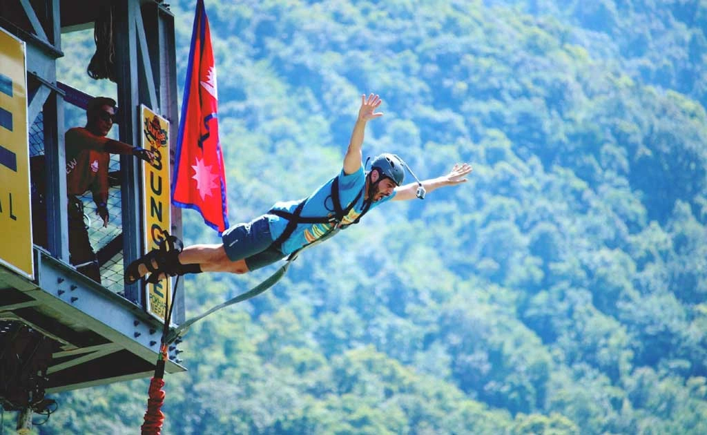 Bungee Jumping in Sarangkot