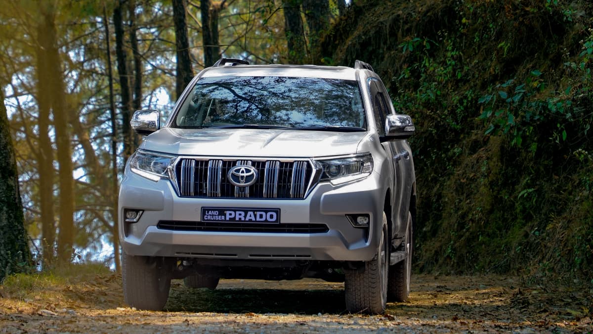 Prado / Pajero Rental for Pokhara to Ghandruk
