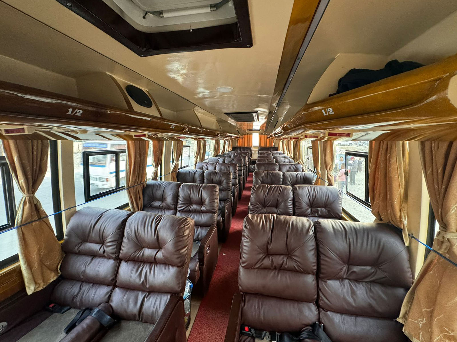 Luxury 2/2 Sofa Seat Bus (30-Seater) tourist bus in nepal